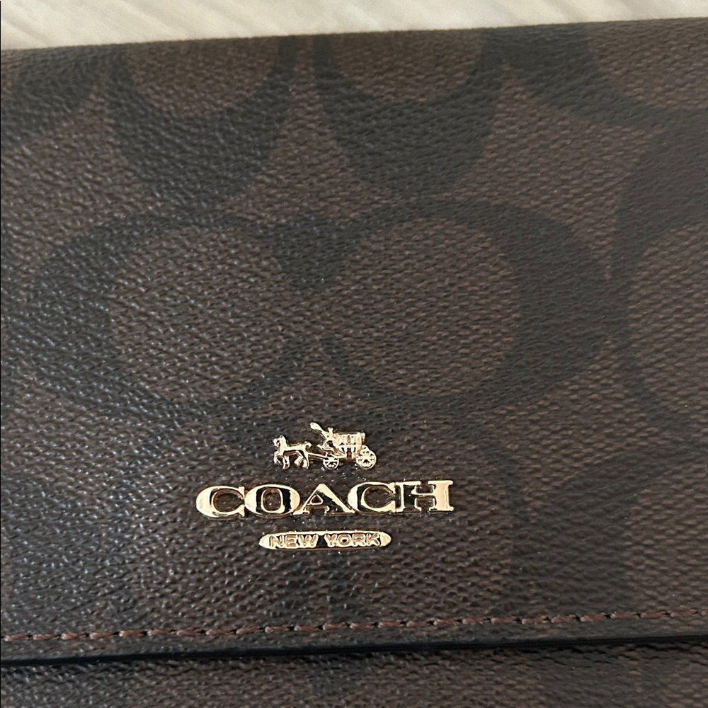 Coach Dark Brown and Black Signature Wallet NWOT - Picture 2 of 10